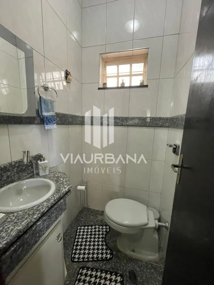 Casa, 3 quartos, 245 m² - Foto 1