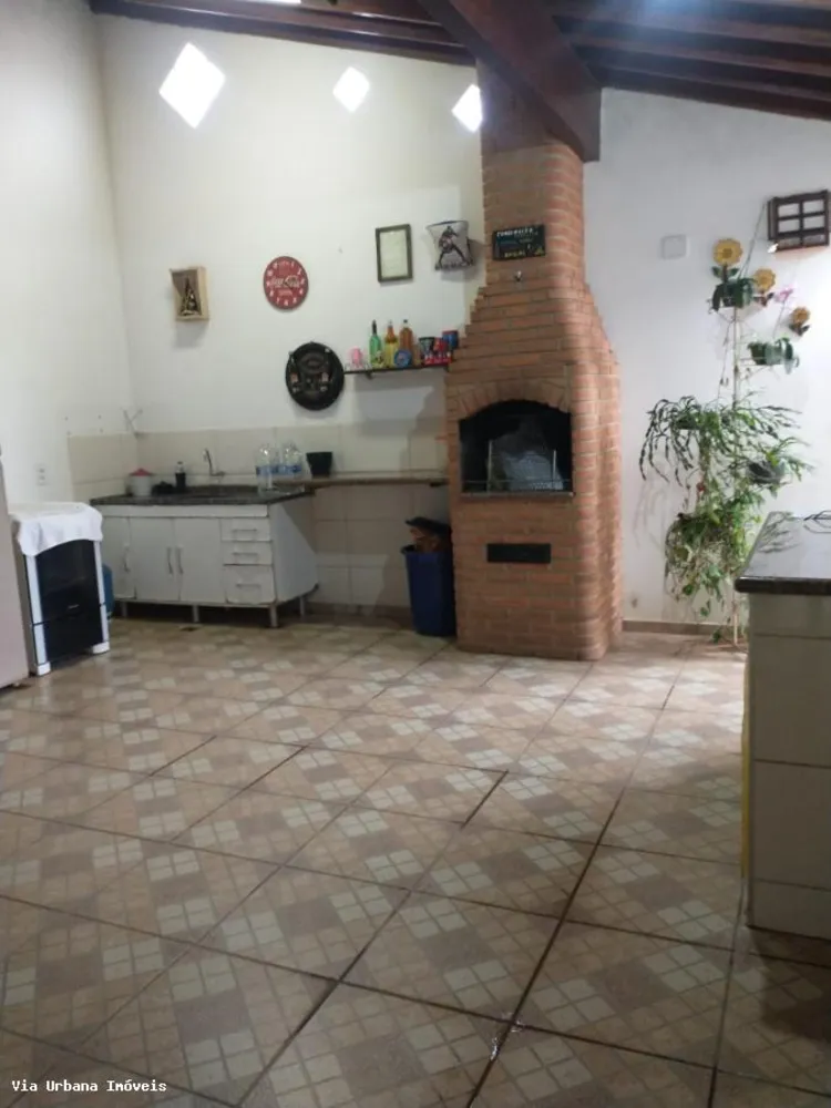Casa, 4 quartos, 230 m² - Foto 2