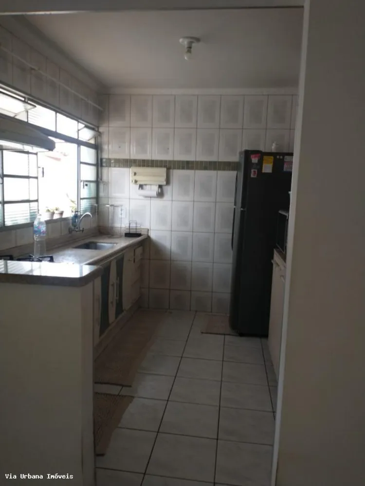 Casa, 4 quartos, 230 m² - Foto 9