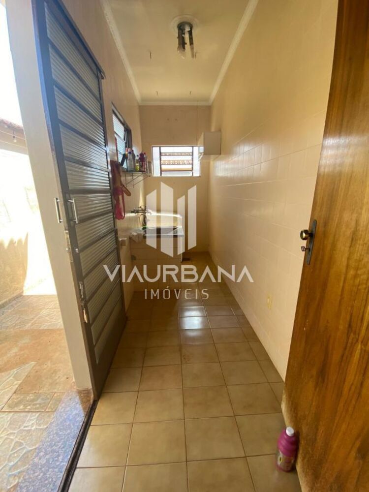 Casa, 3 quartos, 220 m² - Foto 1