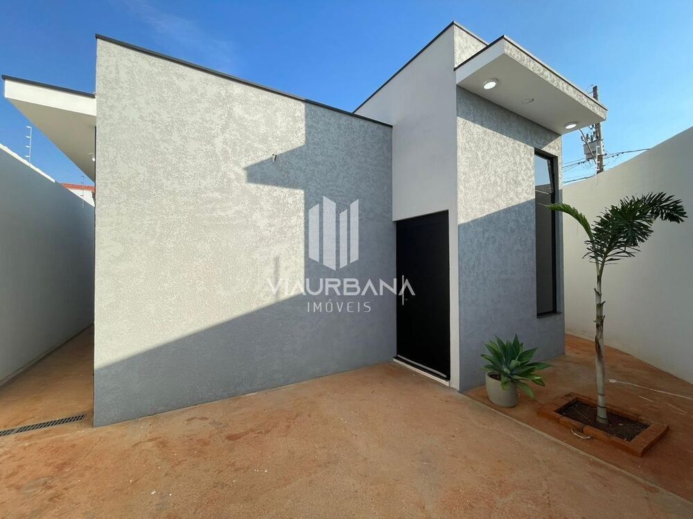 Casa à venda com 2 quartos, 135m² - Foto 1