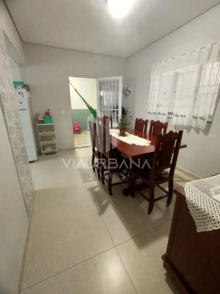 Casa, 3 quartos, 140 m² - Foto 2