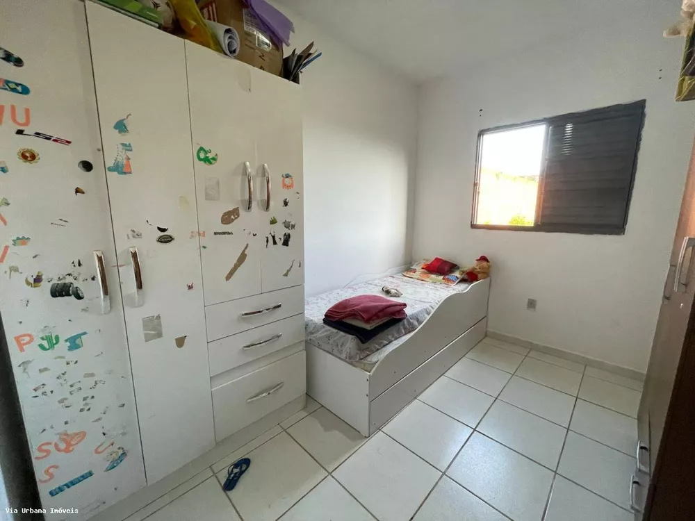 Casa à venda com 2 quartos, 240m² - Foto 4