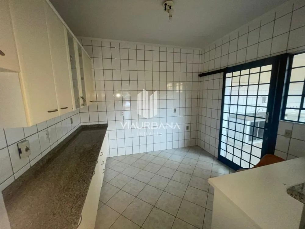 Casa, 2 quartos, 200 m² - Foto 2