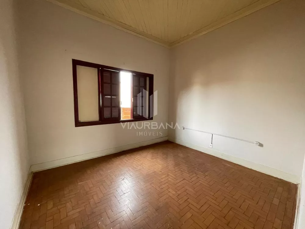 Casa à venda com 3 quartos, 680m² - Foto 4