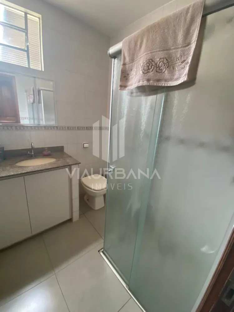 Casa, 3 quartos, 169 m² - Foto 1