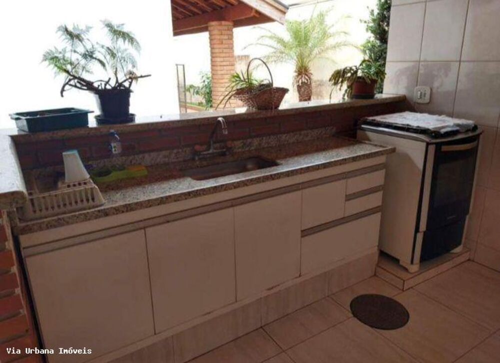 Casa, 3 quartos, 200 m² - Foto 4