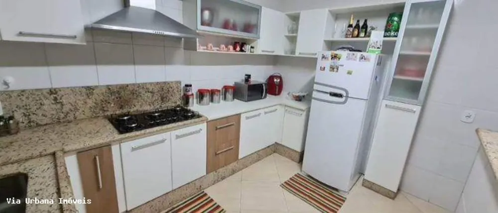 Casa, 3 quartos, 200 m² - Foto 1