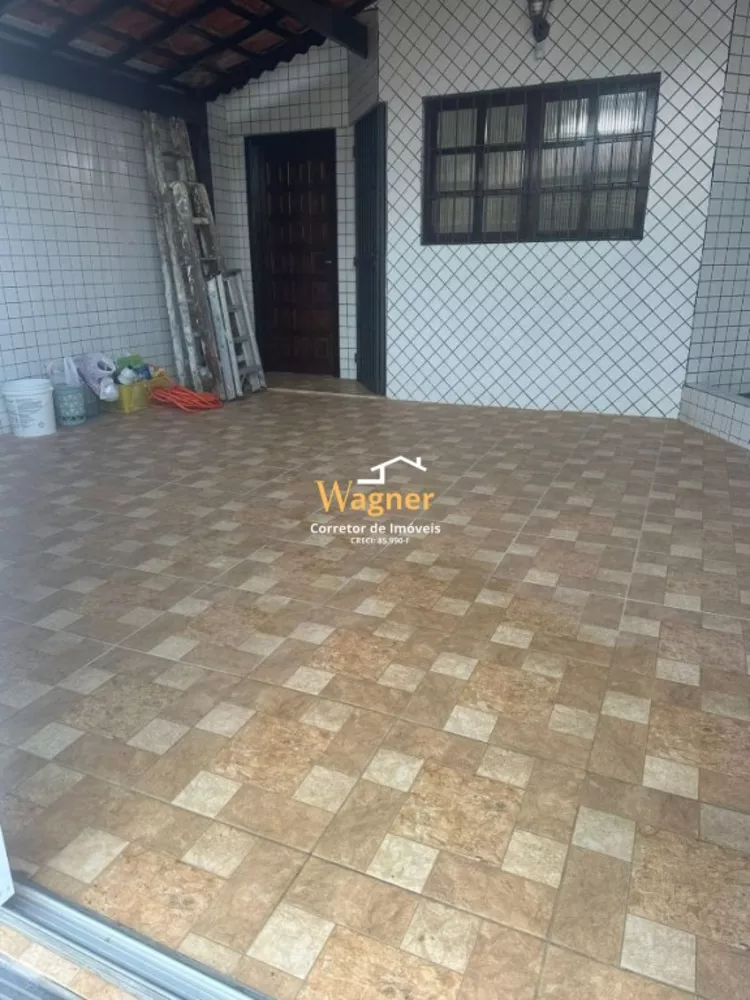 Casa à venda com 2 quartos, 99m² - Foto 2