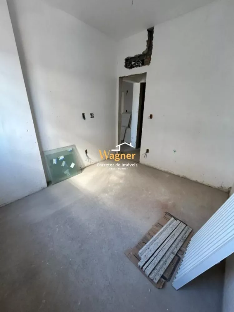 Apartamento à venda com 2 quartos, 67m² - Foto 4