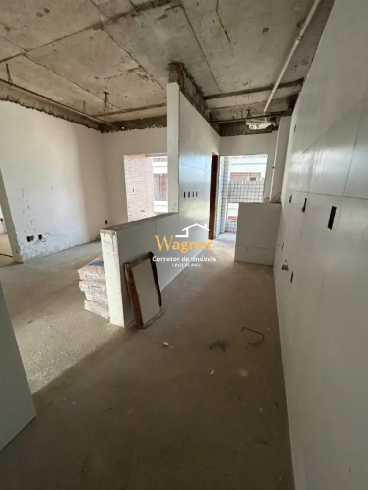 Apartamento à venda com 2 quartos, 67m² - Foto 2