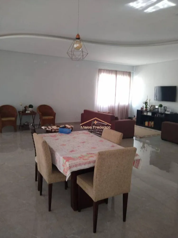 Casa, 4 quartos, 320 m² - Foto 3