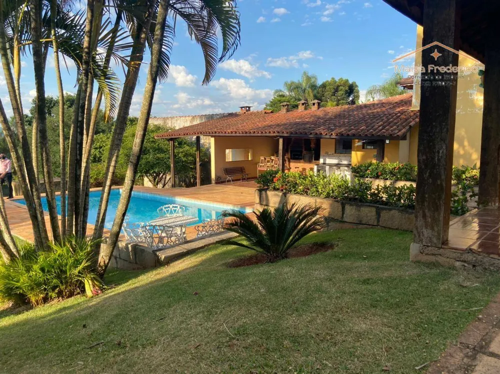 Chácara, 3 quartos, 1623 m² - Foto 3