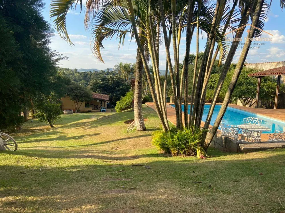 Chácara, 3 quartos, 1623 m² - Foto 2
