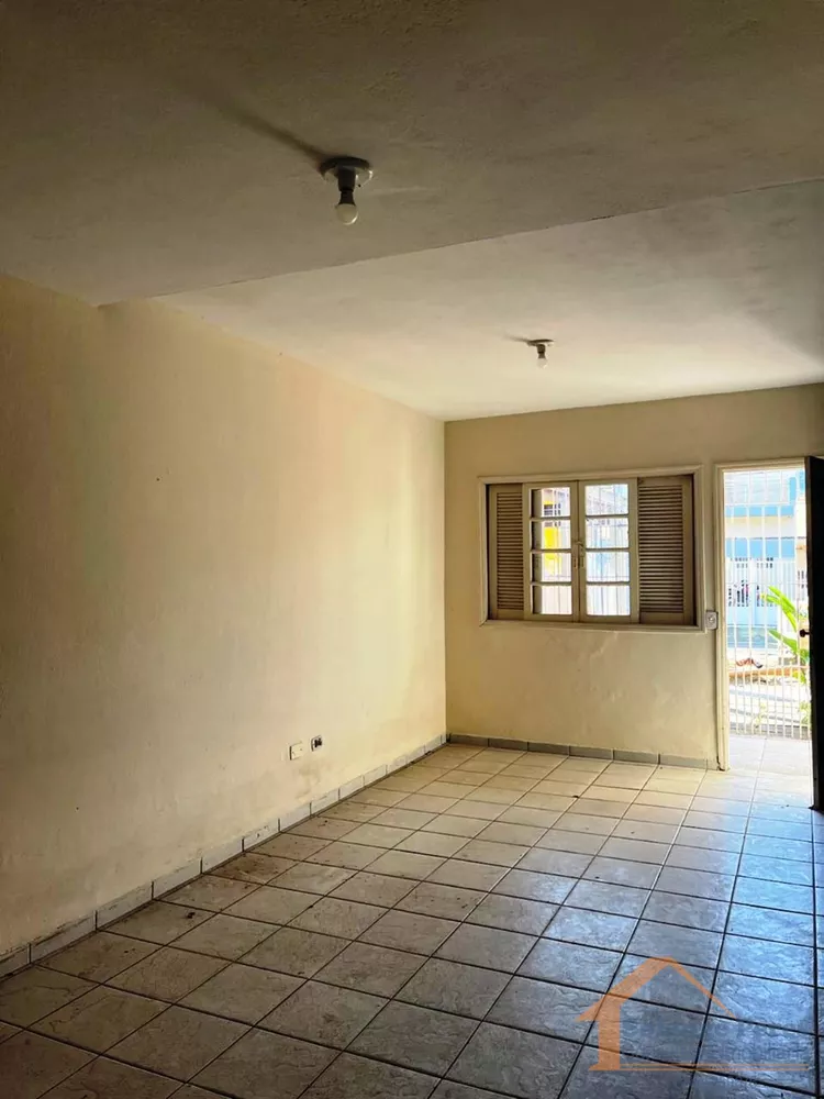 Casa para alugar com 2 quartos, 60m² - Foto 3