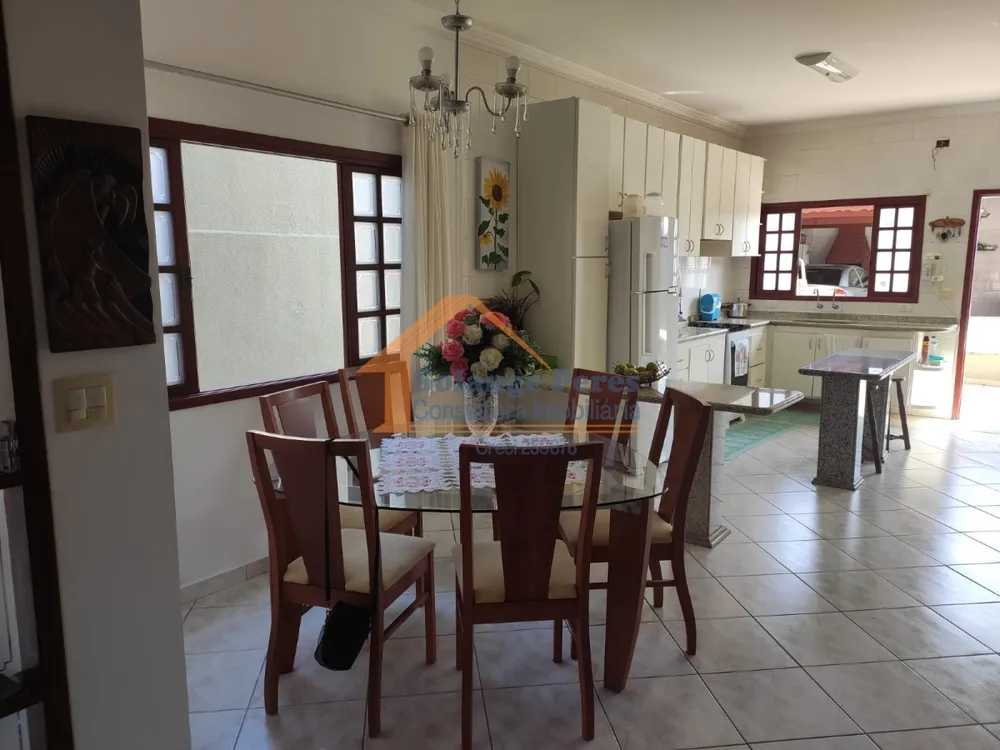 Casa, 3 quartos, 250 m² - Foto 3