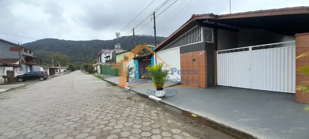 Casa, 5 quartos, 222 m² - Foto 1
