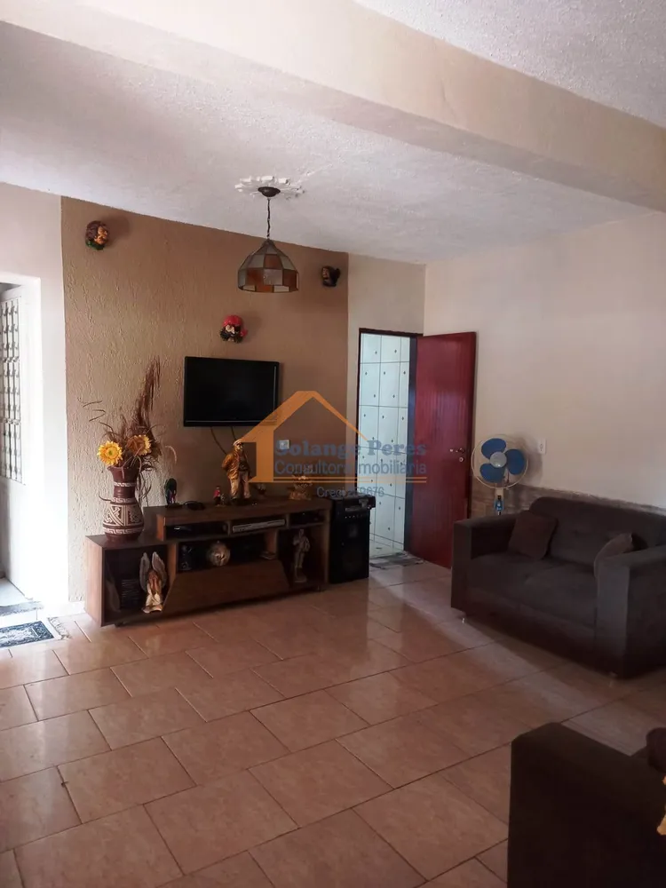 Casa, 4 quartos, 161 m² - Foto 1