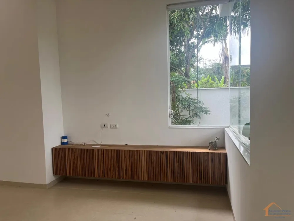 Casa, 5 quartos, 240 m² - Foto 8