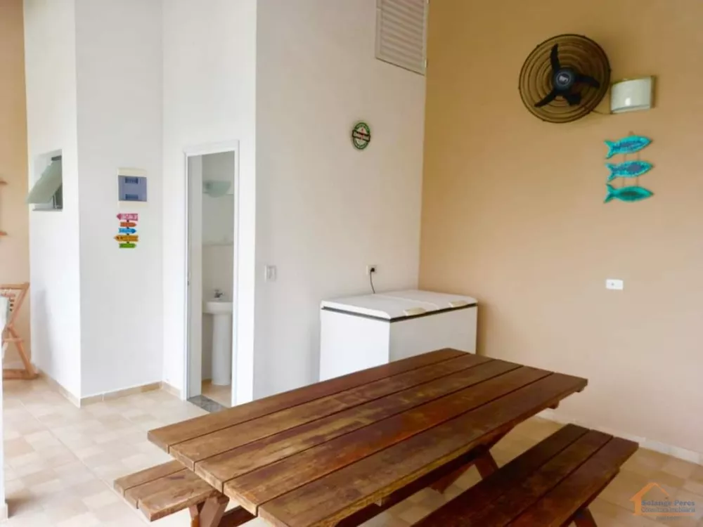 Casa à venda com 3 quartos, 102m² - Foto 4