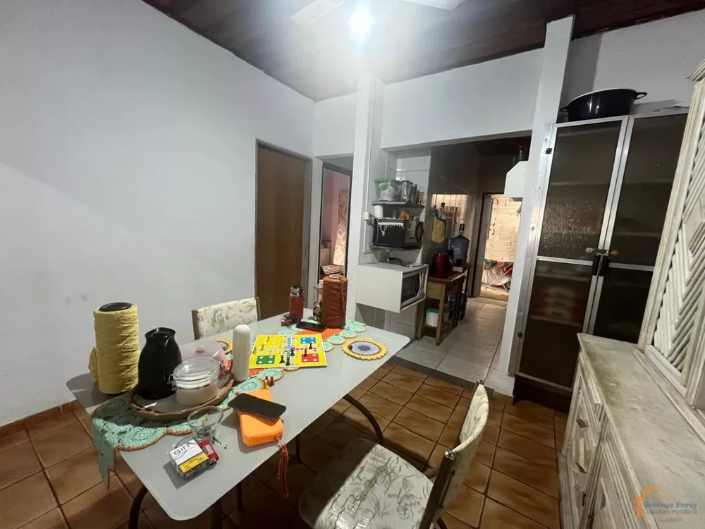 Casa à venda com 3 quartos, 105m² - Foto 2