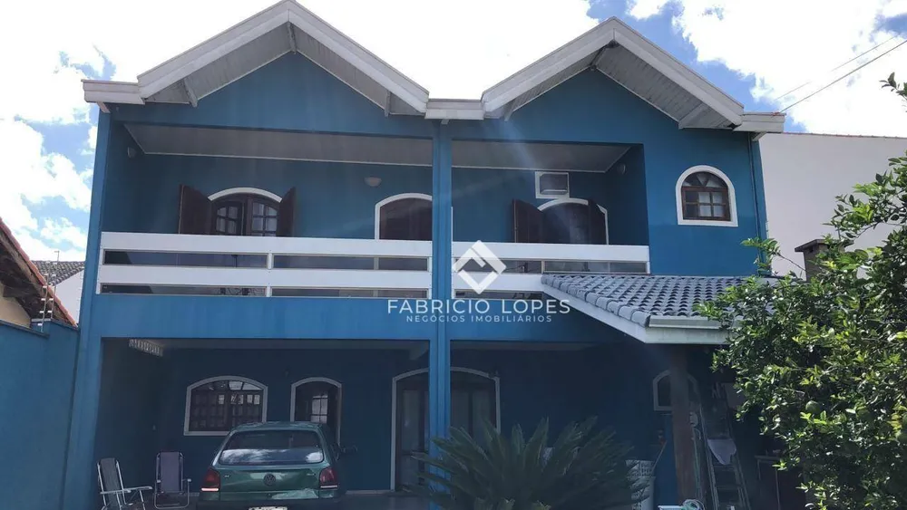 Casa, 3 quartos, 220 m² - Foto 1