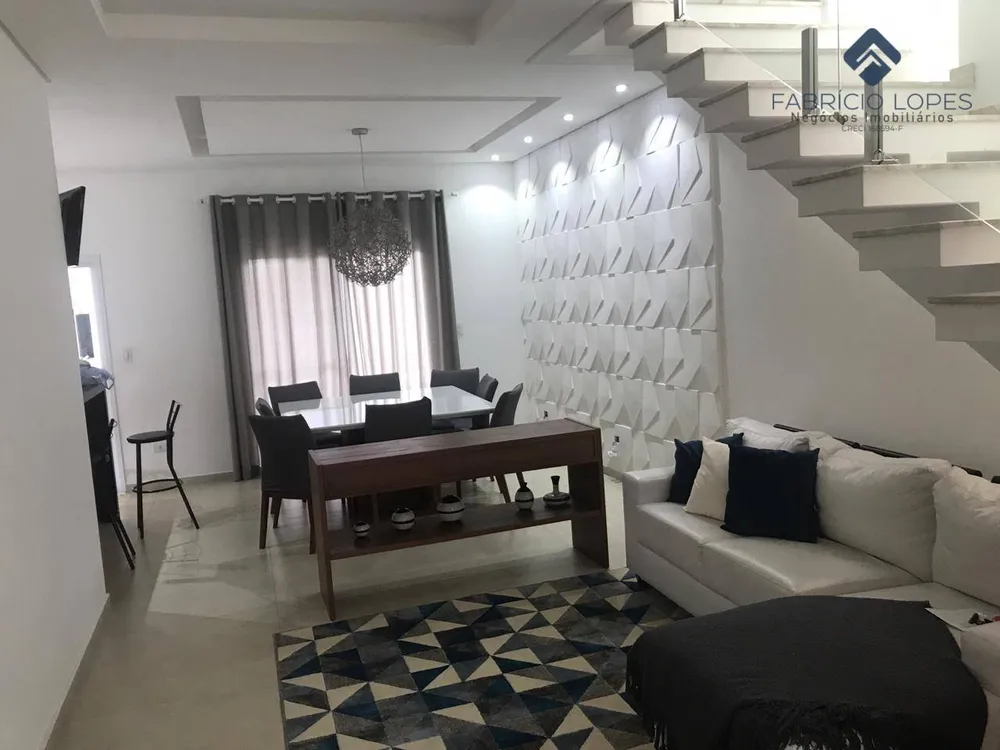 Casa, 3 quartos, 244 m² - Foto 1