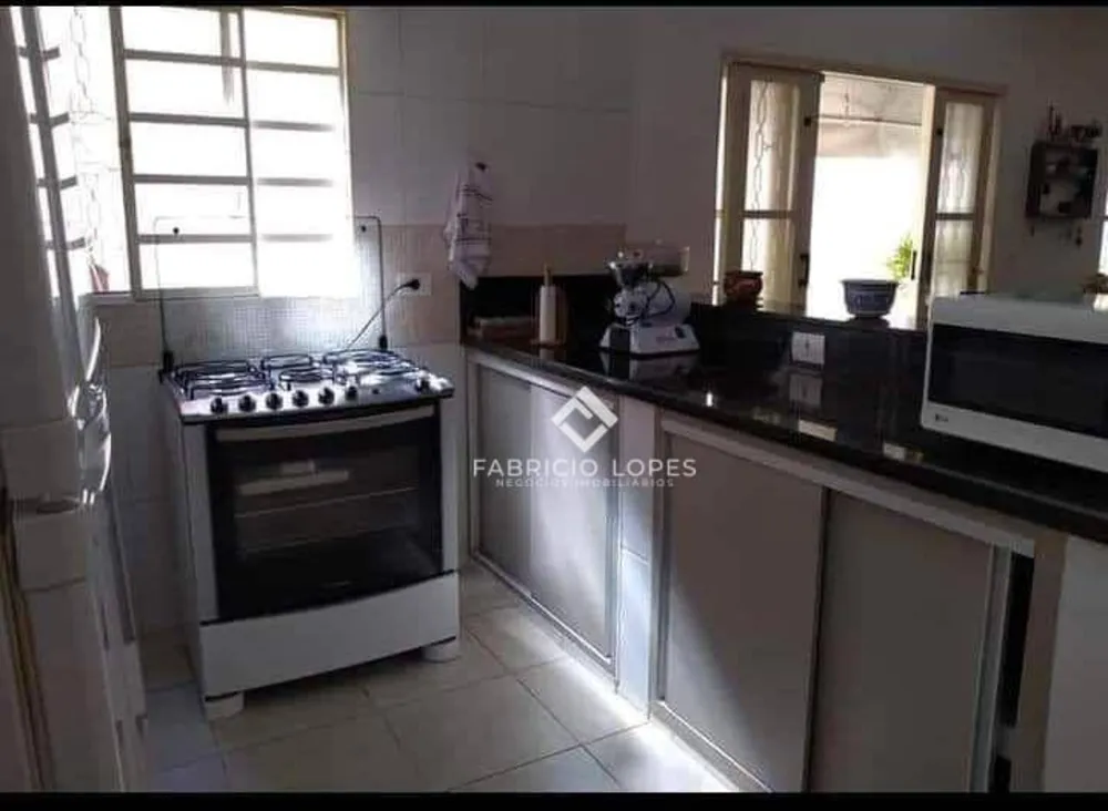 Casa, 3 quartos, 206 m² - Foto 4