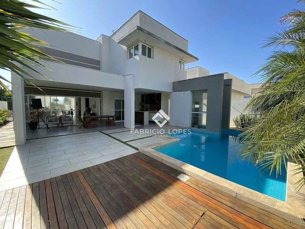 Casa, 3 quartos, 329 m² - Foto 1