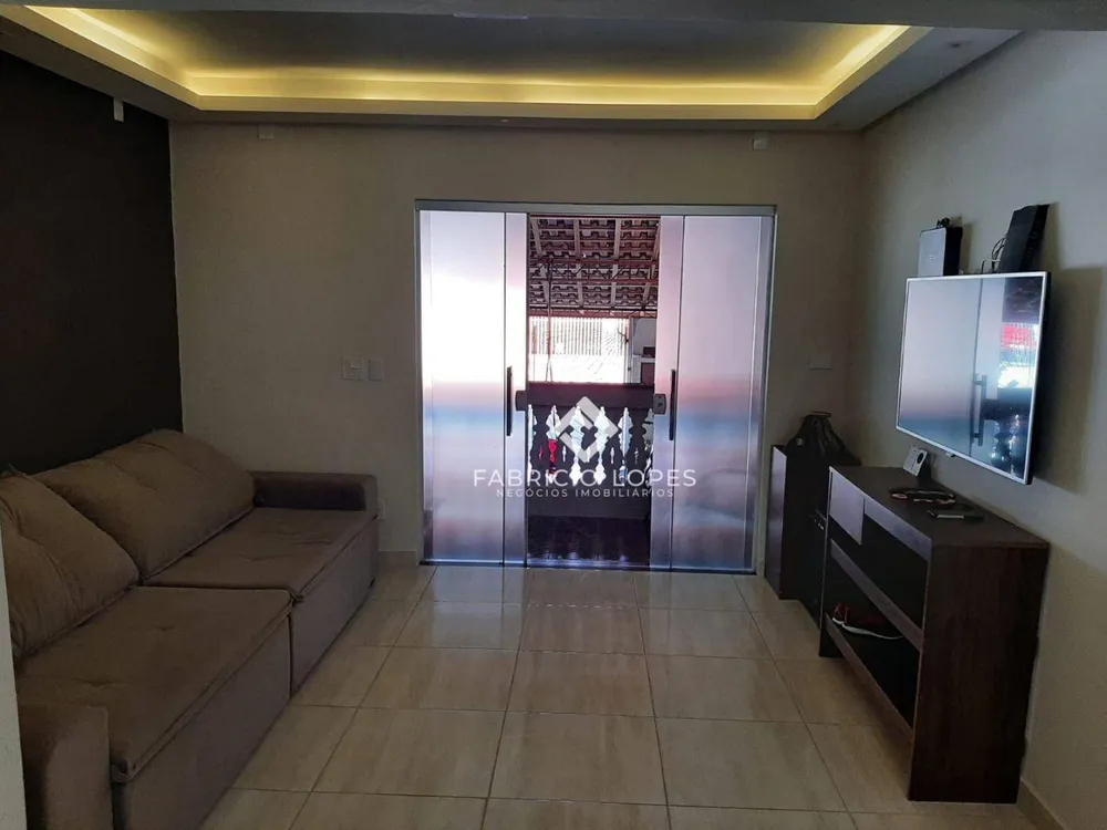 Casa, 4 quartos, 180 m² - Foto 2