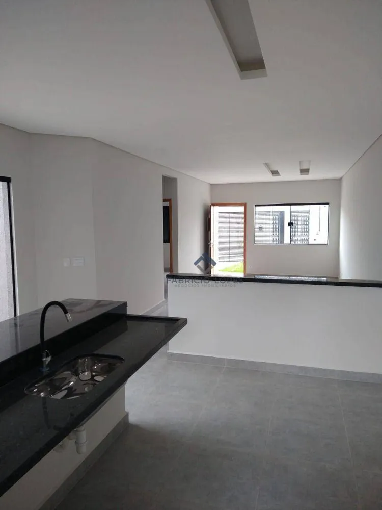 Casa, 3 quartos, 95 m² - Foto 2