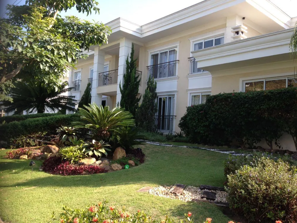 Casa, 6 quartos, 740 m² - Foto 1