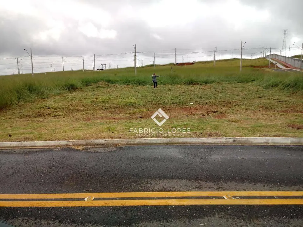 Loteamento e Condomínio, 280 m² - Foto 1
