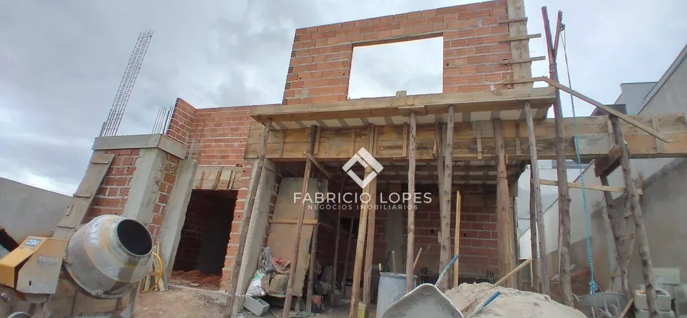 Casa, 4 quartos, 321 m² - Foto 2
