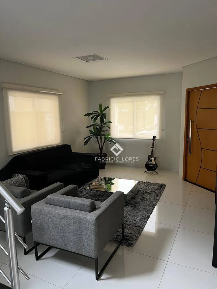 Casa, 4 quartos, 252 m² - Foto 2