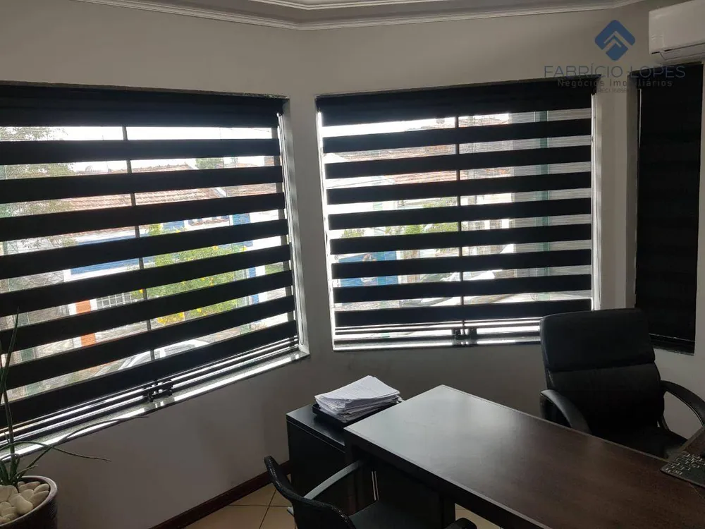 Casa, 3 quartos, 330 m² - Foto 1