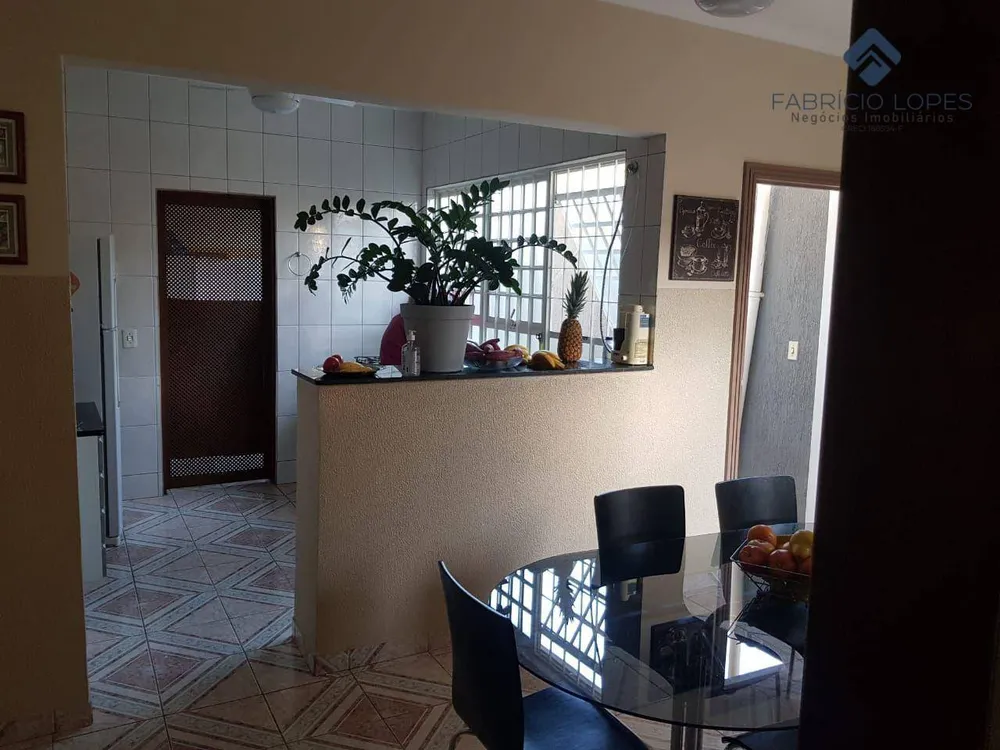 Casa, 3 quartos, 330 m² - Foto 4