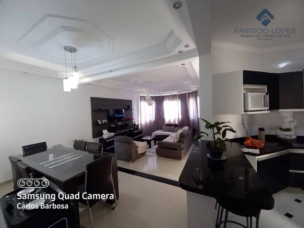 Casa, 3 quartos, 200 m² - Foto 2