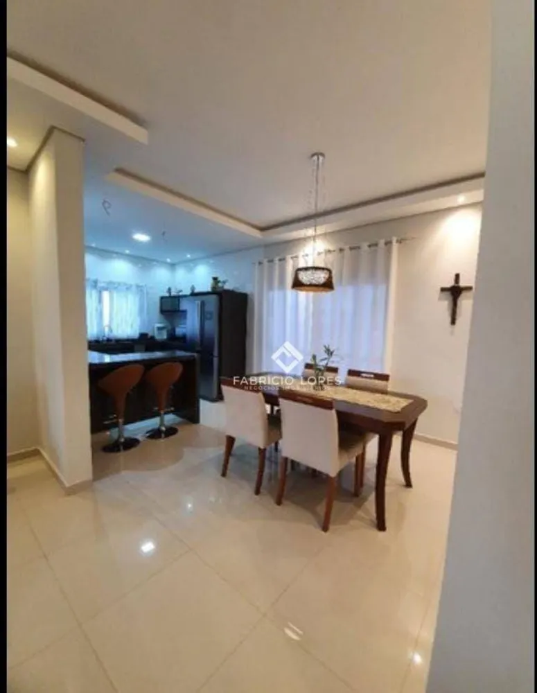 Casa, 4 quartos, 324 m² - Foto 4