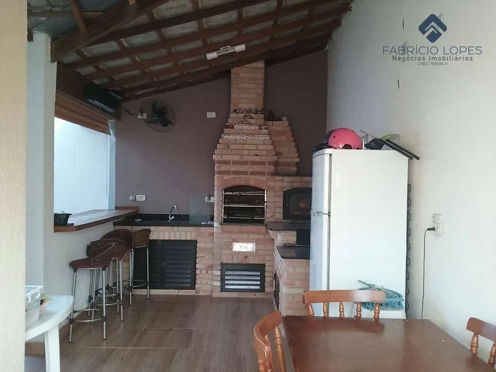 Casa, 3 quartos, 176 m² - Foto 1