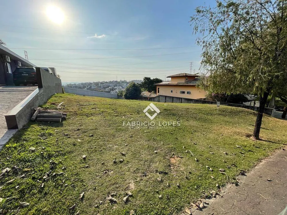 Loteamento e Condomínio, 1000 m² - Foto 1