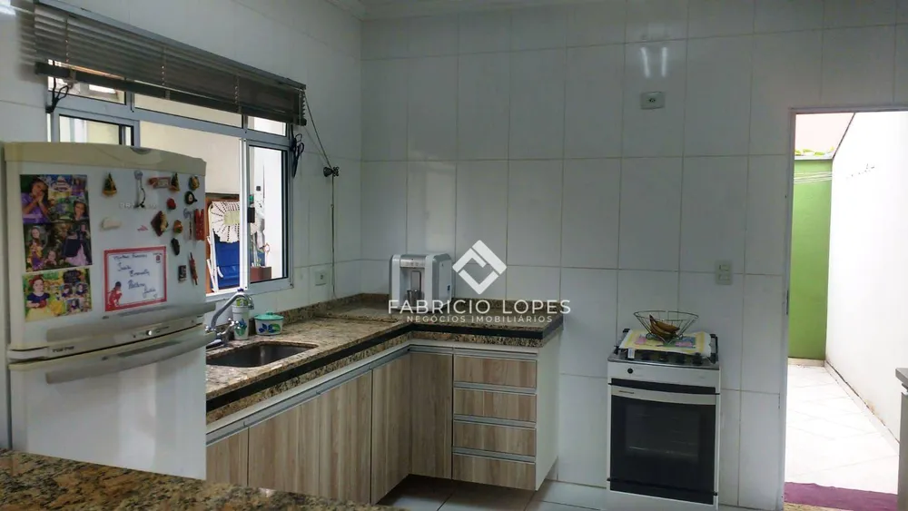 Casa, 3 quartos, 157 m² - Foto 1