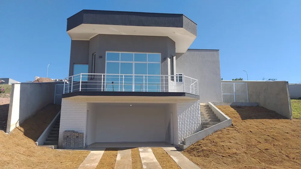 Casa, 4 quartos, 230 m² - Foto 1