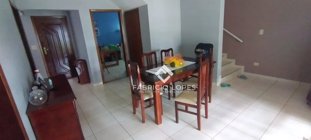 Casa, 3 quartos, 230 m² - Foto 2