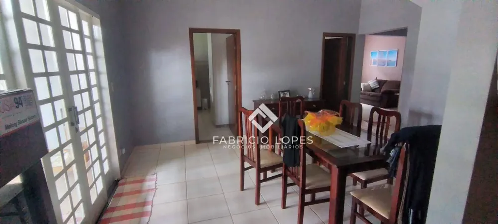 Casa, 3 quartos, 230 m² - Foto 4