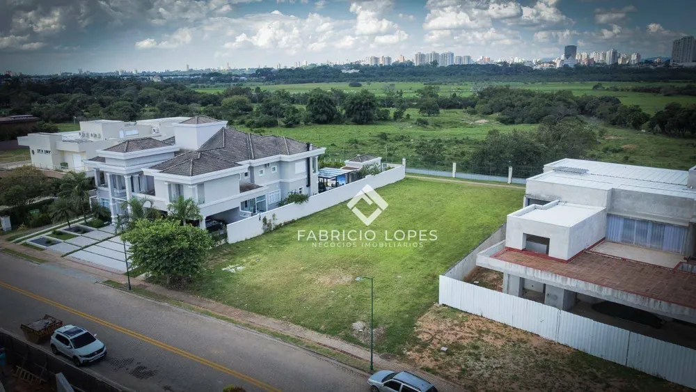 Loteamento e Condomínio, 1200 m² - Foto 1