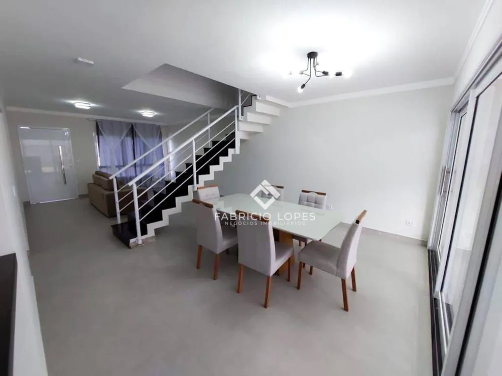 Casa, 3 quartos, 212 m² - Foto 1