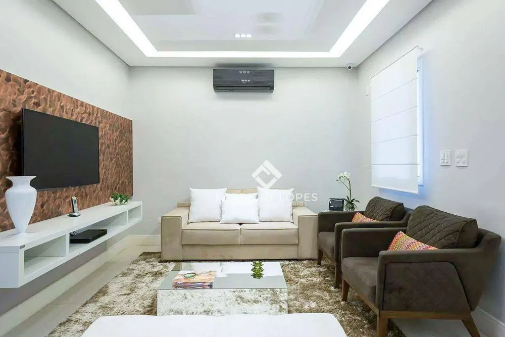 Casa, 3 quartos, 243 m² - Foto 2