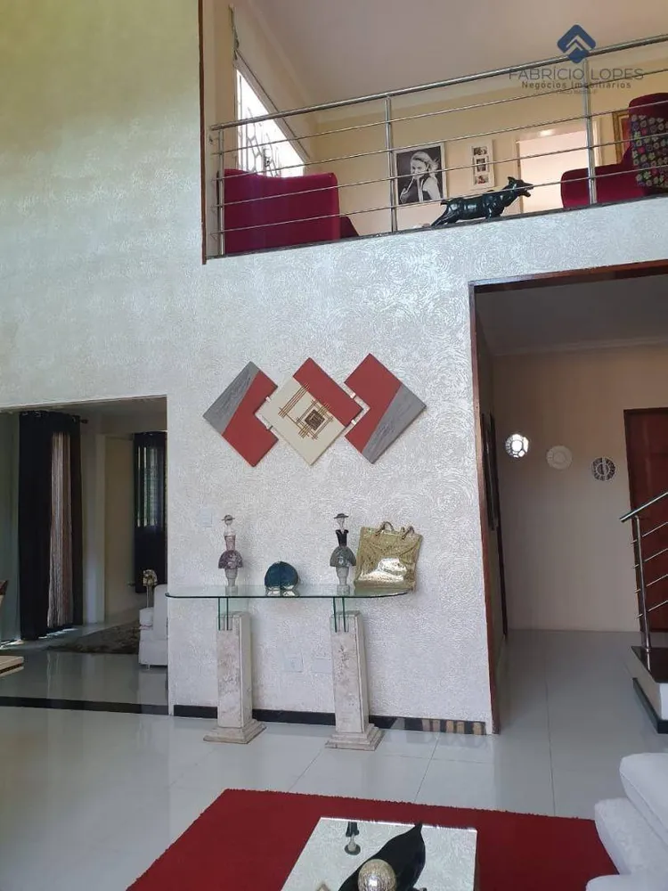 Casa, 5 quartos, 380 m² - Foto 1