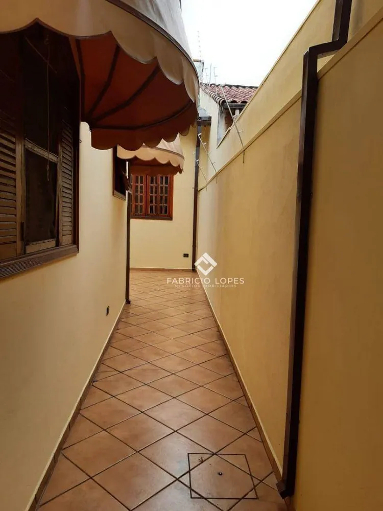 Casa, 3 quartos, 187 m² - Foto 2